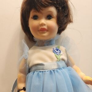 Effanbee  Doll Day by Day Tuesday 1400 1402
